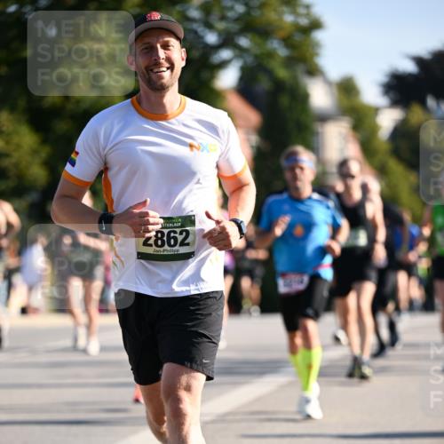01.09.2024 - BARMER Alsterlauf Dr. Thomas Lammeyer http://msf.ph/oto/6894456 01.09.2024 09:30:29 Laufen 2862 meine-sportfotos.de