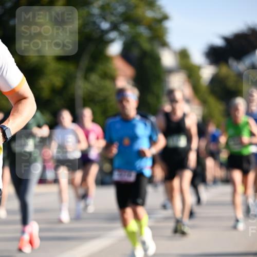 01.09.2024 - BARMER Alsterlauf Dr. Thomas Lammeyer http://msf.ph/oto/6894463 01.09.2024 09:30:30 Laufen  meine-sportfotos.de