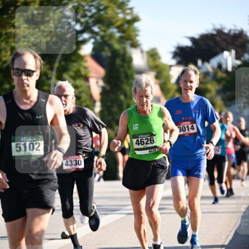 01.09.2024 - BARMER Alsterlauf Dr. Thomas Lammeyer http://msf.ph/oto/6894474 01.09.2024 09:30:32 Laufen 5102, 4330, 4626, 4626, 3014 meine-sportfotos.de