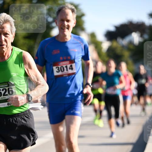 01.09.2024 - BARMER Alsterlauf Dr. Thomas Lammeyer http://msf.ph/oto/6894490 01.09.2024 09:30:34 Laufen 526, 46, 3014 meine-sportfotos.de