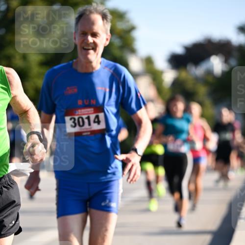 01.09.2024 - BARMER Alsterlauf Dr. Thomas Lammeyer http://msf.ph/oto/6894493 01.09.2024 09:30:34 Laufen 3014 meine-sportfotos.de