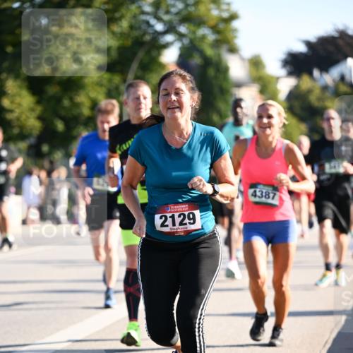 01.09.2024 - BARMER Alsterlauf Dr. Thomas Lammeyer http://msf.ph/oto/6894506 01.09.2024 09:30:36 Laufen 35, 2129, 4387 meine-sportfotos.de