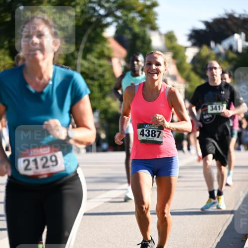 01.09.2024 - BARMER Alsterlauf Dr. Thomas Lammeyer http://msf.ph/oto/6894508 01.09.2024 09:30:37 Laufen 2129, 4387, 3417 meine-sportfotos.de