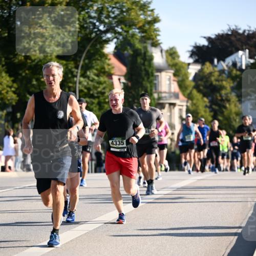01.09.2024 - BARMER Alsterlauf Dr. Thomas Lammeyer http://msf.ph/oto/6894533 01.09.2024 09:30:40 Laufen 4335, 4335 meine-sportfotos.de