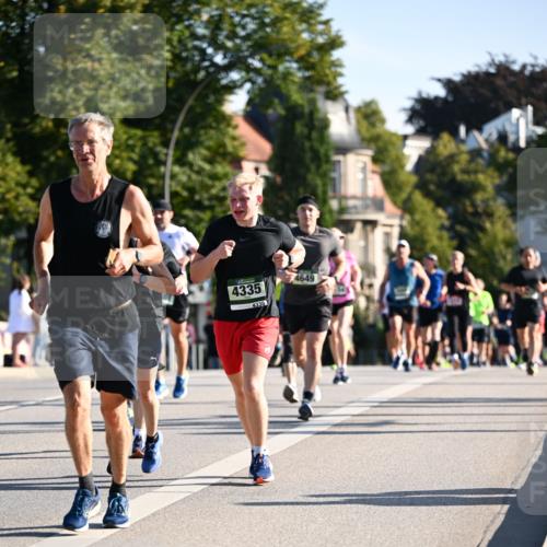 01.09.2024 - BARMER Alsterlauf Dr. Thomas Lammeyer http://msf.ph/oto/6894535 01.09.2024 09:30:41 Laufen 4335, 4335, 4649 meine-sportfotos.de