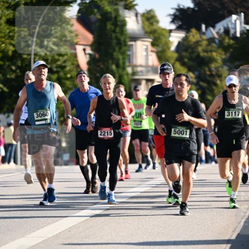 01.09.2024 - BARMER Alsterlauf Dr. Thomas Lammeyer http://msf.ph/oto/6894567 01.09.2024 09:30:46 Laufen 3060, 2215, 5001, 3117 meine-sportfotos.de