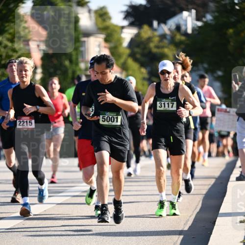 01.09.2024 - BARMER Alsterlauf Dr. Thomas Lammeyer http://msf.ph/oto/6894574 01.09.2024 09:30:47 Laufen 2215, 5001, 3117 meine-sportfotos.de