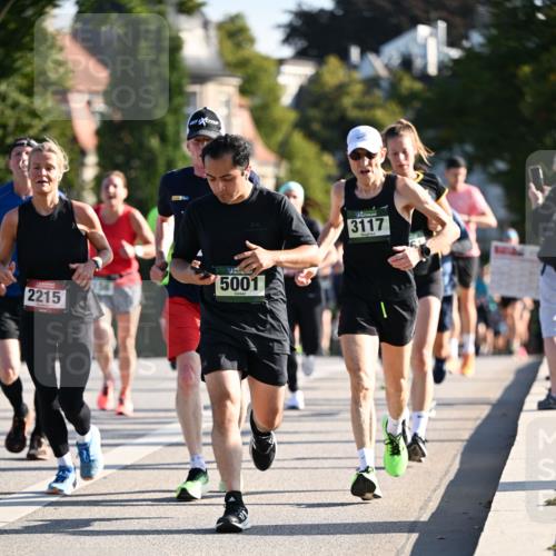 01.09.2024 - BARMER Alsterlauf Dr. Thomas Lammeyer http://msf.ph/oto/6894575 01.09.2024 09:30:47 Laufen 2215, 5001, 3117 meine-sportfotos.de