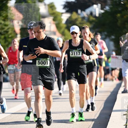 01.09.2024 - BARMER Alsterlauf Dr. Thomas Lammeyer http://msf.ph/oto/6894578 01.09.2024 09:30:48 Laufen 5001, 3117 meine-sportfotos.de