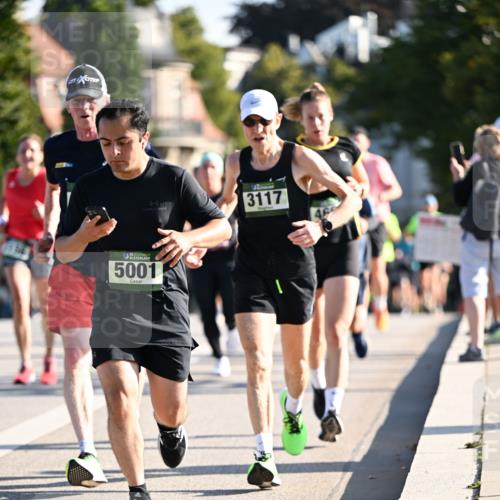 01.09.2024 - BARMER Alsterlauf Dr. Thomas Lammeyer http://msf.ph/oto/6894580 01.09.2024 09:30:48 Laufen 35, 5001, 3117 meine-sportfotos.de
