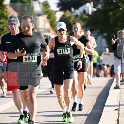 01.09.2024 - BARMER Alsterlauf Dr. Thomas Lammeyer http://msf.ph/oto/6894581 01.09.2024 09:30:48 Laufen 5001, 3117, 466 meine-sportfotos.de