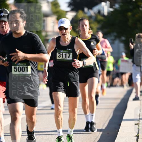 01.09.2024 - BARMER Alsterlauf Dr. Thomas Lammeyer http://msf.ph/oto/6894585 01.09.2024 09:30:48 Laufen 135, 5001, 35, 3117 meine-sportfotos.de