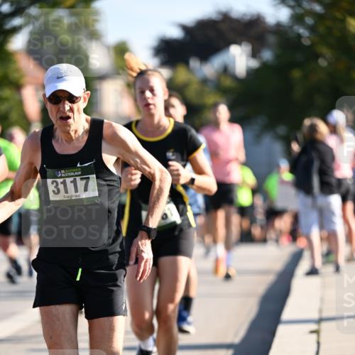 01.09.2024 - BARMER Alsterlauf Dr. Thomas Lammeyer http://msf.ph/oto/6894590 01.09.2024 09:30:49 Laufen 3117 meine-sportfotos.de