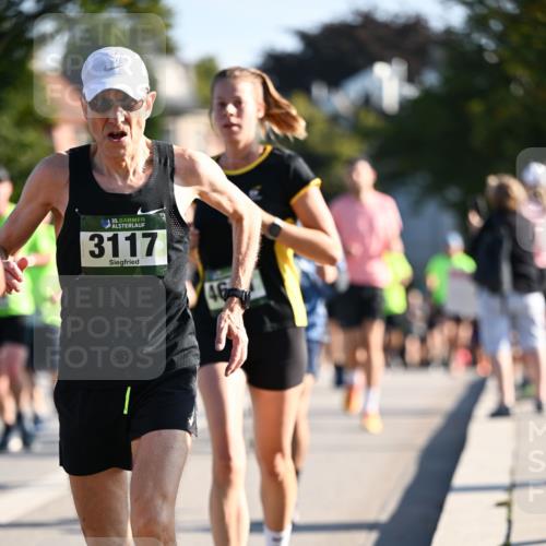 01.09.2024 - BARMER Alsterlauf Dr. Thomas Lammeyer http://msf.ph/oto/6894592 01.09.2024 09:30:50 Laufen 35, 3117 meine-sportfotos.de