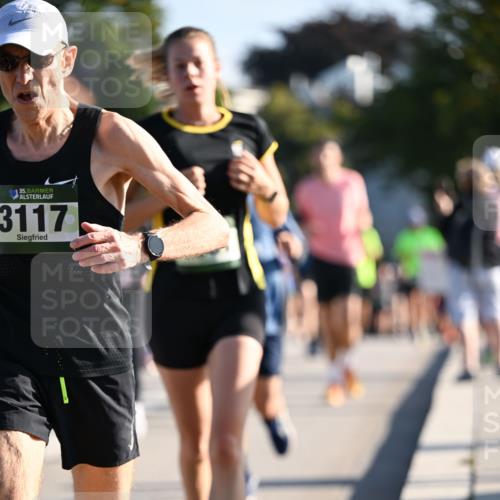 01.09.2024 - BARMER Alsterlauf Dr. Thomas Lammeyer http://msf.ph/oto/6894596 01.09.2024 09:30:50 Laufen 35, 3117 meine-sportfotos.de