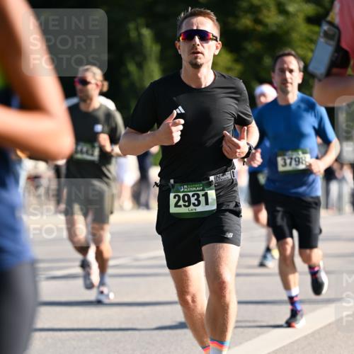 01.09.2024 - BARMER Alsterlauf Dr. Thomas Lammeyer http://msf.ph/oto/6894624 01.09.2024 09:30:54 Laufen 35, 2931, 3798 meine-sportfotos.de