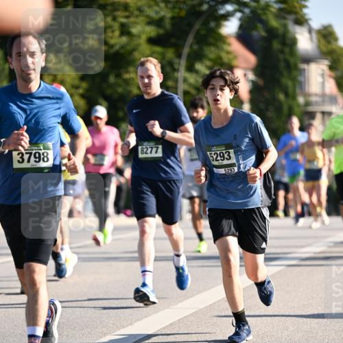 01.09.2024 - BARMER Alsterlauf Dr. Thomas Lammeyer http://msf.ph/oto/6894630 01.09.2024 09:30:55 Laufen 3798, 8277, 5293, 5293 meine-sportfotos.de