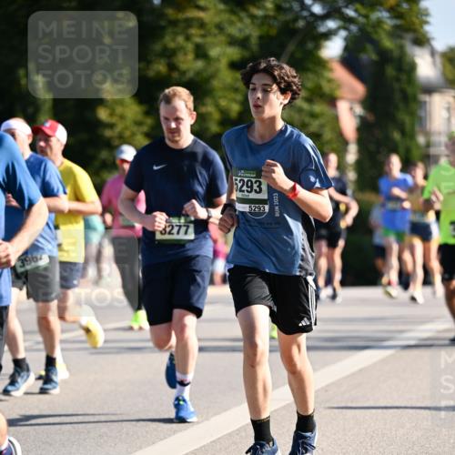 01.09.2024 - BARMER Alsterlauf Dr. Thomas Lammeyer http://msf.ph/oto/6894636 01.09.2024 09:30:56 Laufen 3967, 8277, 5293, 5293, 2023 meine-sportfotos.de