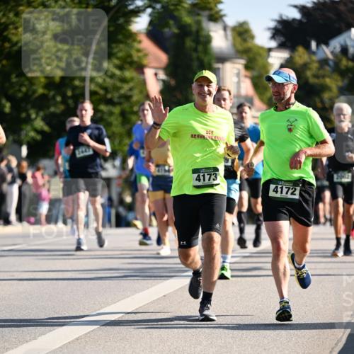 01.09.2024 - BARMER Alsterlauf Dr. Thomas Lammeyer http://msf.ph/oto/6894644 01.09.2024 09:30:57 Laufen 2447, 2062, 4173, 4172 meine-sportfotos.de