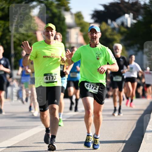 01.09.2024 - BARMER Alsterlauf Dr. Thomas Lammeyer http://msf.ph/oto/6894646 01.09.2024 09:30:58 Laufen 4173, 4172 meine-sportfotos.de