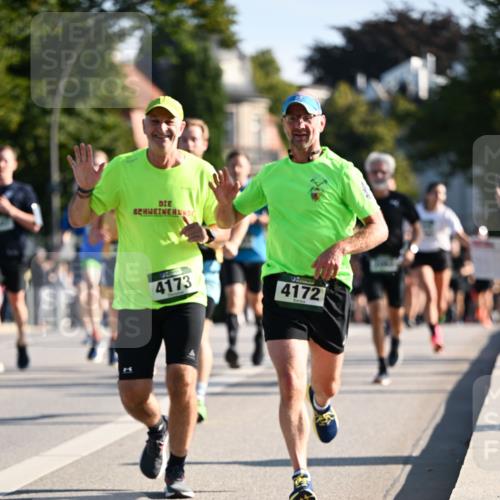 01.09.2024 - BARMER Alsterlauf Dr. Thomas Lammeyer http://msf.ph/oto/6894648 01.09.2024 09:30:58 Laufen 4173, 4172 meine-sportfotos.de