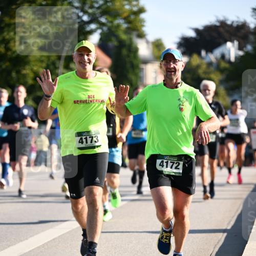 01.09.2024 - BARMER Alsterlauf Dr. Thomas Lammeyer http://msf.ph/oto/6894653 01.09.2024 09:30:59 Laufen 4173, 35, 4172 meine-sportfotos.de