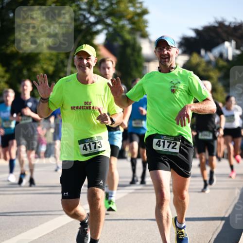 01.09.2024 - BARMER Alsterlauf Dr. Thomas Lammeyer http://msf.ph/oto/6894654 01.09.2024 09:30:59 Laufen 4173, 4172 meine-sportfotos.de
