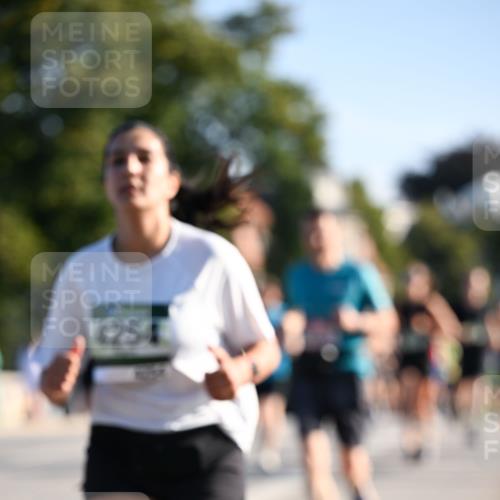 01.09.2024 - BARMER Alsterlauf Dr. Thomas Lammeyer http://msf.ph/oto/6894674 01.09.2024 09:31:03 Laufen 4254 meine-sportfotos.de