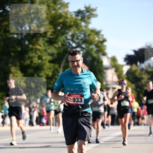 01.09.2024 - BARMER Alsterlauf Dr. Thomas Lammeyer http://msf.ph/oto/6894677 01.09.2024 09:31:04 Laufen 32, 10, 35, 933 meine-sportfotos.de