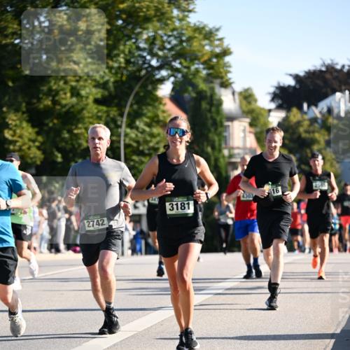 01.09.2024 - BARMER Alsterlauf Dr. Thomas Lammeyer http://msf.ph/oto/6894688 01.09.2024 09:31:06 Laufen 3181, 2742, 4303, 16, 2568 meine-sportfotos.de