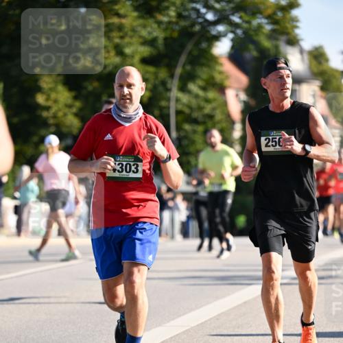01.09.2024 - BARMER Alsterlauf Dr. Thomas Lammeyer http://msf.ph/oto/6894715 01.09.2024 09:31:10 Laufen 303, 250 meine-sportfotos.de