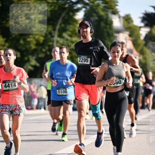 01.09.2024 - BARMER Alsterlauf Dr. Thomas Lammeyer http://msf.ph/oto/6894751 01.09.2024 09:31:16 Laufen 4414, 2295, 5108, 560 meine-sportfotos.de