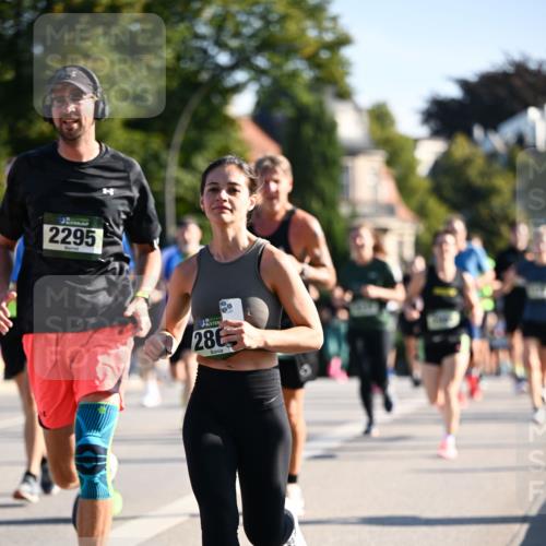 01.09.2024 - BARMER Alsterlauf Dr. Thomas Lammeyer http://msf.ph/oto/6894760 01.09.2024 09:31:17 Laufen 2295, 135, 286 meine-sportfotos.de