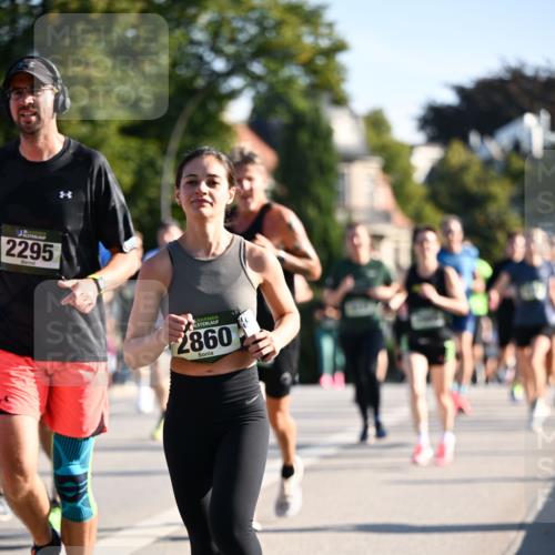 01.09.2024 - BARMER Alsterlauf Dr. Thomas Lammeyer http://msf.ph/oto/6894761 01.09.2024 09:31:17 Laufen 2295, 6, 2860 meine-sportfotos.de