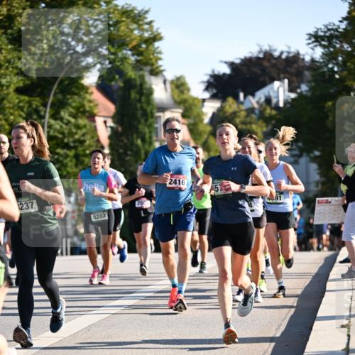 01.09.2024 - BARMER Alsterlauf Dr. Thomas Lammeyer http://msf.ph/oto/6894776 01.09.2024 09:31:20 Laufen 237, 250, 8203, 2416, 157, 4091 meine-sportfotos.de