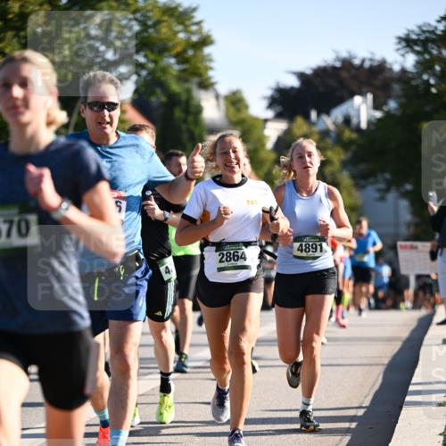 01.09.2024 - BARMER Alsterlauf Dr. Thomas Lammeyer http://msf.ph/oto/6894791 01.09.2024 09:31:22 Laufen 70, 6, 2864, 4891 meine-sportfotos.de