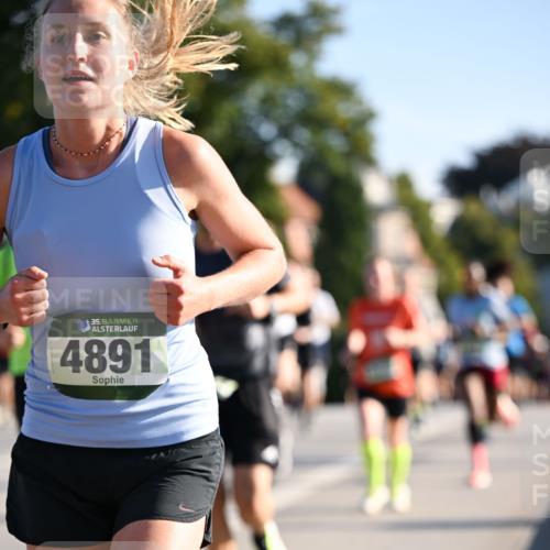 01.09.2024 - BARMER Alsterlauf Dr. Thomas Lammeyer http://msf.ph/oto/6894812 01.09.2024 09:31:25 Laufen 35, 10, 4891 meine-sportfotos.de