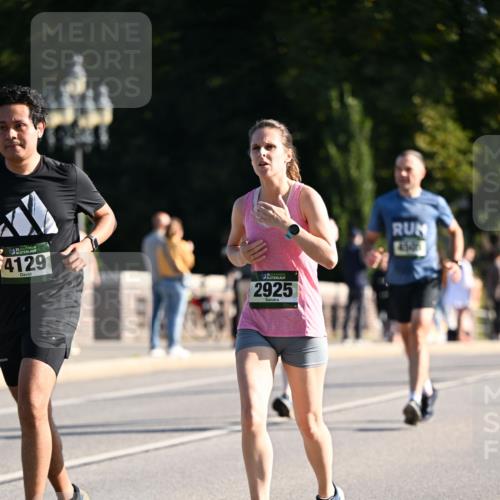 01.09.2024 - BARMER Alsterlauf Dr. Thomas Lammeyer http://msf.ph/oto/6894874 01.09.2024 09:31:36 Laufen 135, 4129, 2925, 4506 meine-sportfotos.de