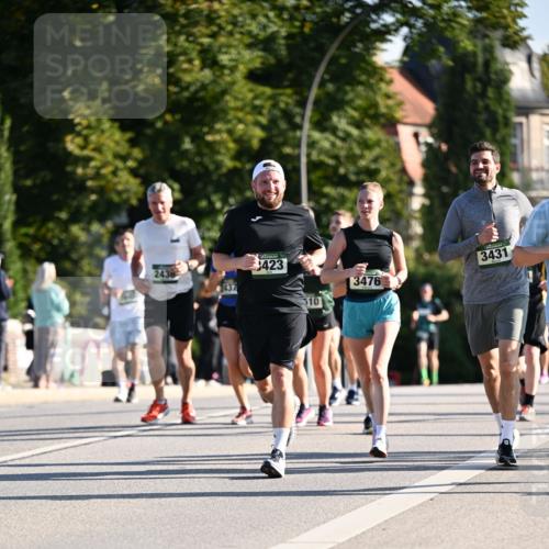 01.09.2024 - BARMER Alsterlauf Dr. Thomas Lammeyer http://msf.ph/oto/6894893 01.09.2024 09:31:38 Laufen 2436, 137, 423, 3431, 3476, 10 meine-sportfotos.de