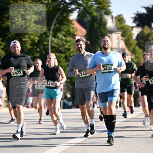 01.09.2024 - BARMER Alsterlauf Dr. Thomas Lammeyer http://msf.ph/oto/6894898 01.09.2024 09:31:39 Laufen 3423, 4510, 3476, 343, 3432, 33 meine-sportfotos.de
