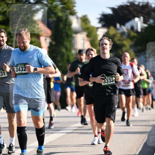01.09.2024 - BARMER Alsterlauf Dr. Thomas Lammeyer http://msf.ph/oto/6894904 01.09.2024 09:31:40 Laufen 31, 3432, 3333 meine-sportfotos.de