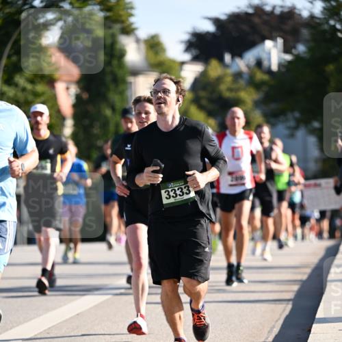 01.09.2024 - BARMER Alsterlauf Dr. Thomas Lammeyer http://msf.ph/oto/6894908 01.09.2024 09:31:40 Laufen 3333 meine-sportfotos.de