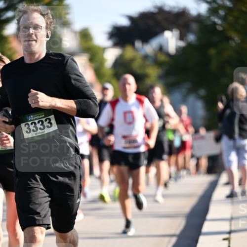 01.09.2024 - BARMER Alsterlauf Dr. Thomas Lammeyer http://msf.ph/oto/6894915 01.09.2024 09:31:42 Laufen 35, 3333 meine-sportfotos.de