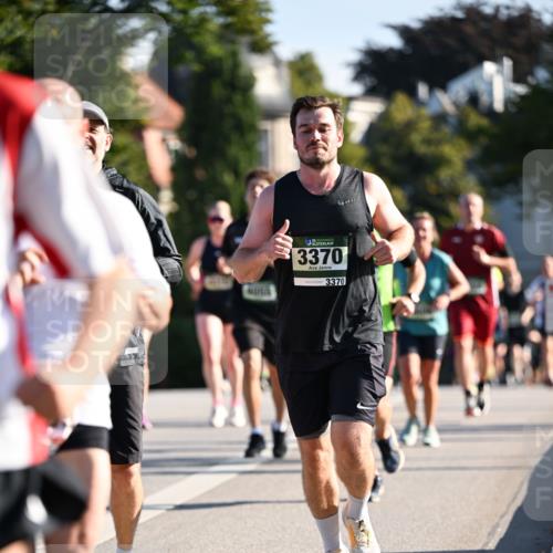01.09.2024 - BARMER Alsterlauf Dr. Thomas Lammeyer http://msf.ph/oto/6894939 01.09.2024 09:31:45 Laufen 3370, 3370 meine-sportfotos.de