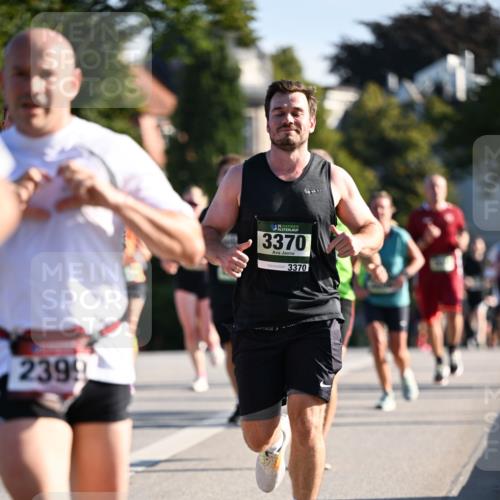 01.09.2024 - BARMER Alsterlauf Dr. Thomas Lammeyer http://msf.ph/oto/6894941 01.09.2024 09:31:45 Laufen 2399, 3370, 3370 meine-sportfotos.de