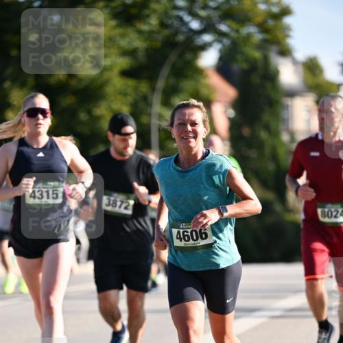01.09.2024 - BARMER Alsterlauf Dr. Thomas Lammeyer http://msf.ph/oto/6894963 01.09.2024 09:31:49 Laufen 4315, 3872, 4606, 8024 meine-sportfotos.de