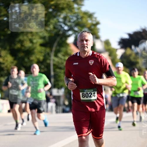 01.09.2024 - BARMER Alsterlauf Dr. Thomas Lammeyer http://msf.ph/oto/6894974 01.09.2024 09:31:51 Laufen 35, 8024 meine-sportfotos.de