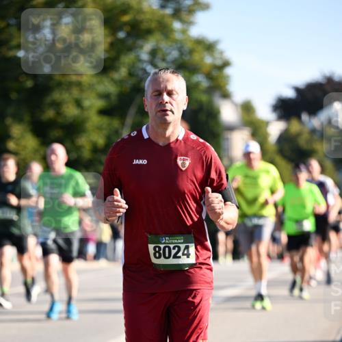01.09.2024 - BARMER Alsterlauf Dr. Thomas Lammeyer http://msf.ph/oto/6894977 01.09.2024 09:31:51 Laufen 35, 8024 meine-sportfotos.de