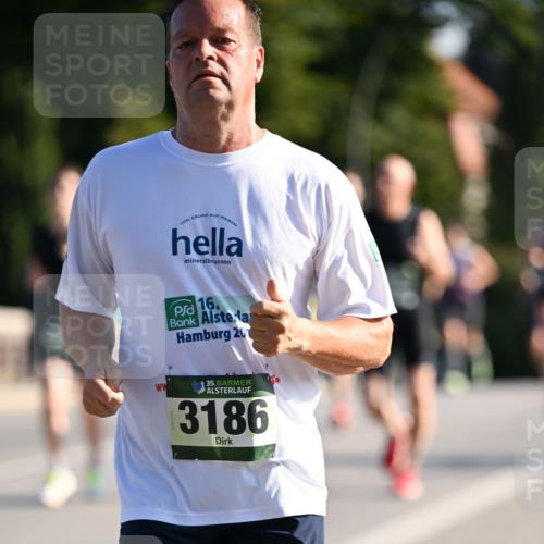 01.09.2024 - BARMER Alsterlauf Dr. Thomas Lammeyer http://msf.ph/oto/6895023 01.09.2024 09:31:58 Laufen 16, 20, 35, 3186 meine-sportfotos.de