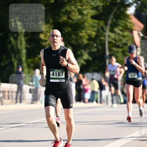 01.09.2024 - BARMER Alsterlauf Dr. Thomas Lammeyer http://msf.ph/oto/6895033 01.09.2024 09:31:59 Laufen 4187, 4187 meine-sportfotos.de